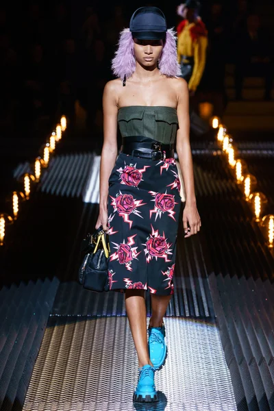 Look 27